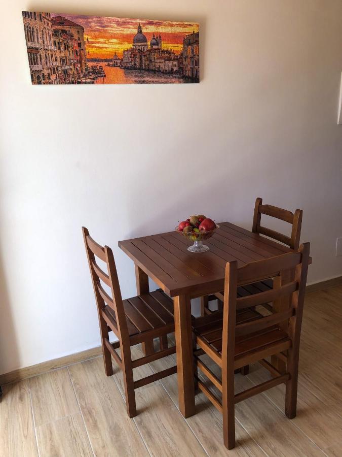 Milos Apartments هيماري المظهر الخارجي الصورة