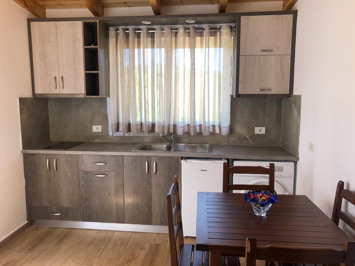 Milos Apartments هيماري المظهر الخارجي الصورة