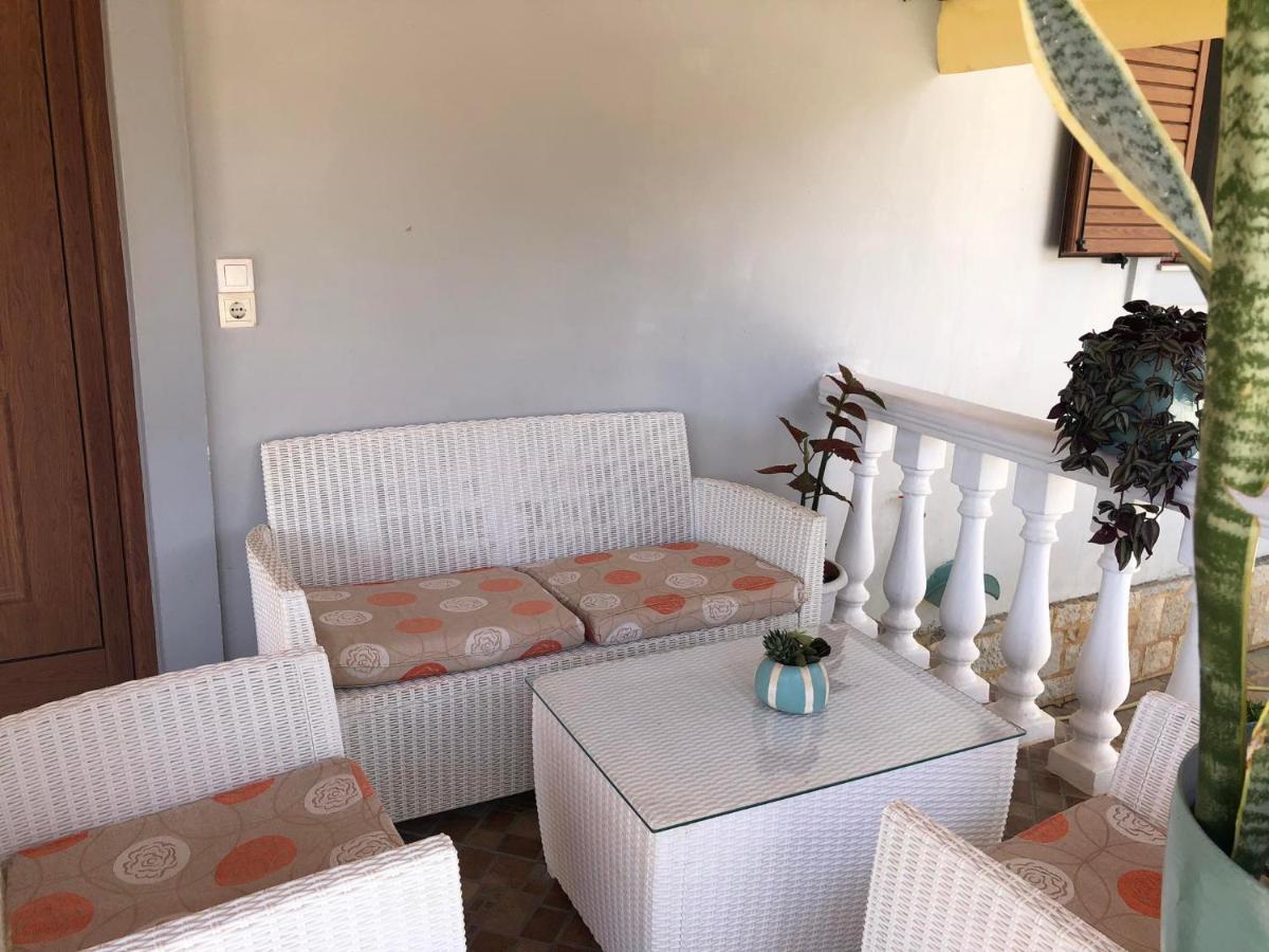 Milos Apartments هيماري المظهر الخارجي الصورة